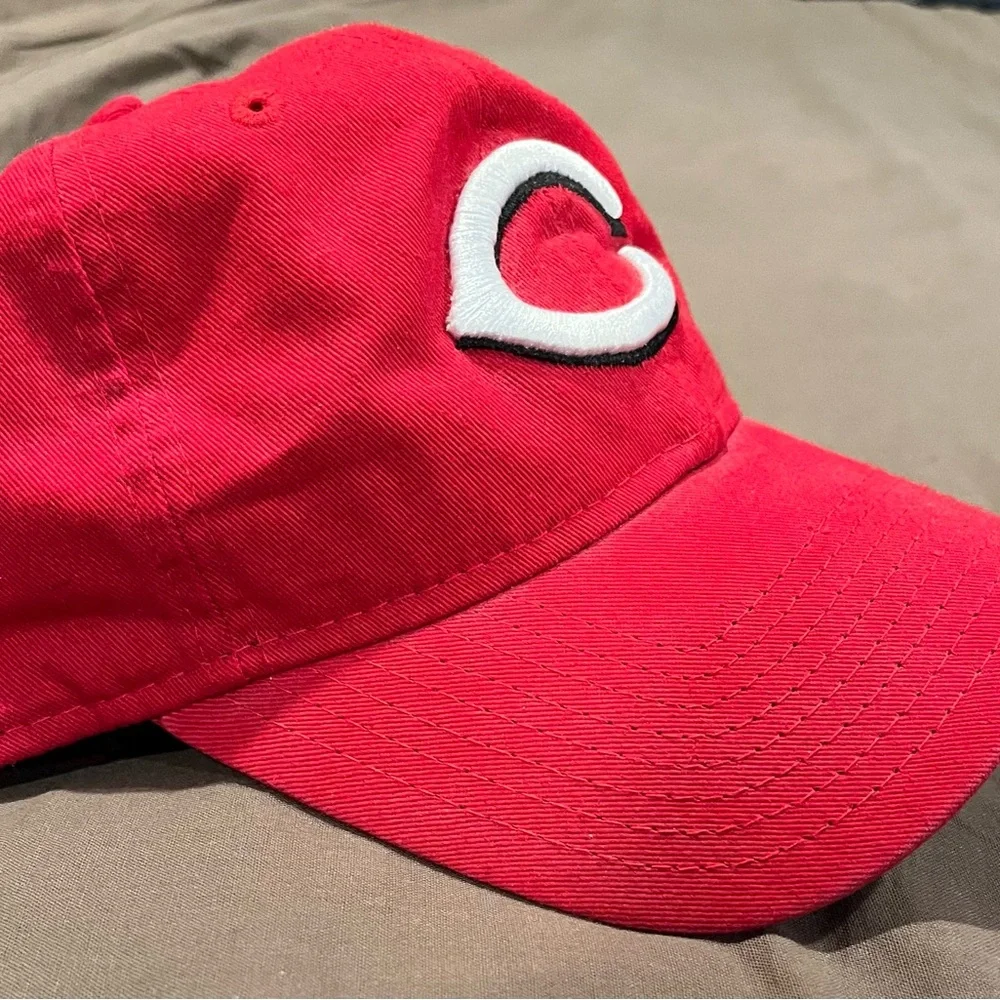 Cincinnati Reds strap back - Picture 2 of 2